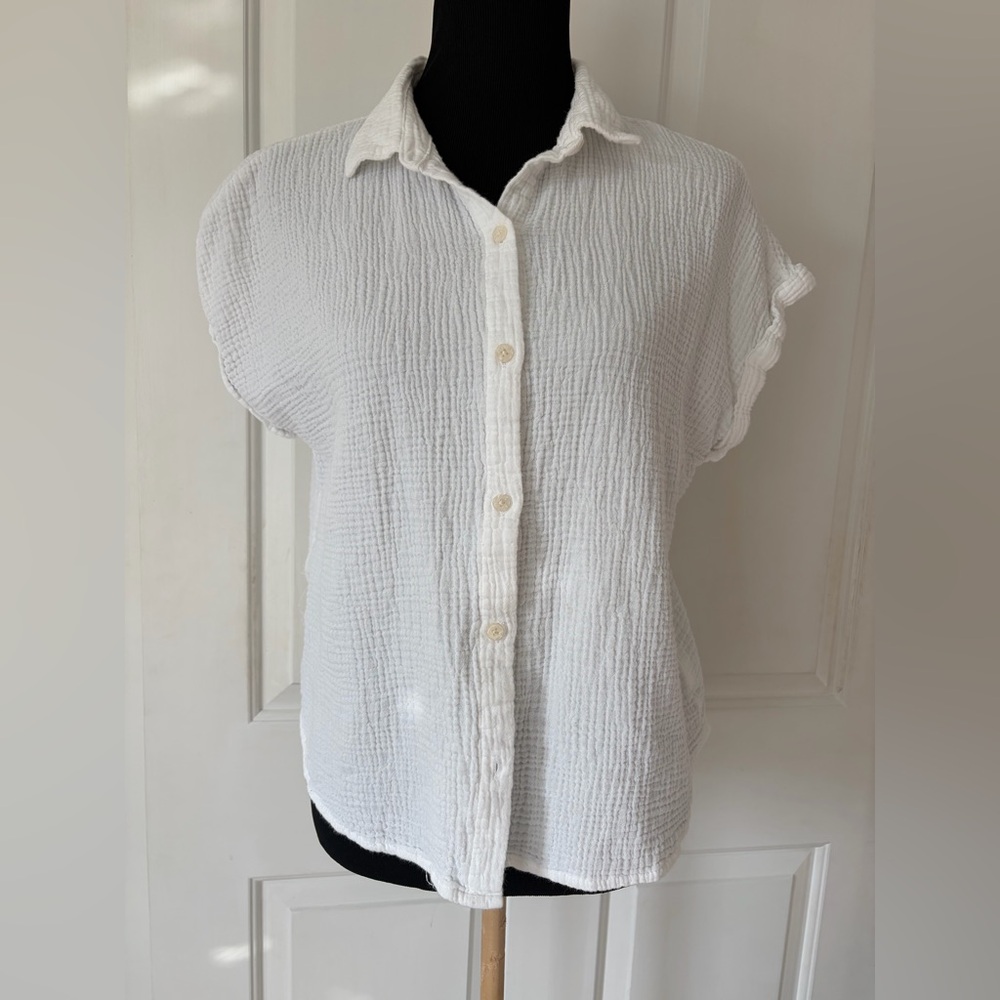 Jessica Simpson White Gauze Button-Down Top